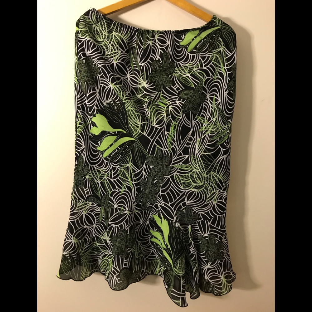 L/G Tradition Flared Flowers skirt